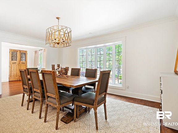 4th image of 4305 Wilkinson Way