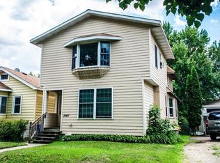 1660 Hewitt Ave #1, Saint Paul, MN 55104