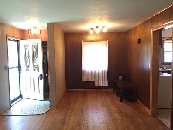 3rd image of 1543 Hyde Ave