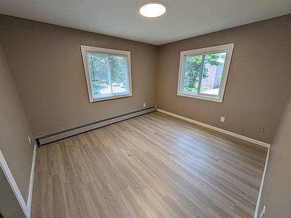 3rd image of 35 Terrel Dr APT 3