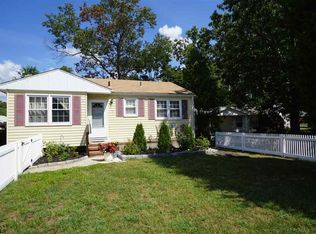 910 E Mulberry St, Millville, NJ 08332