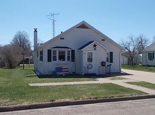 707 E 8th St, Merrill, WI 54452