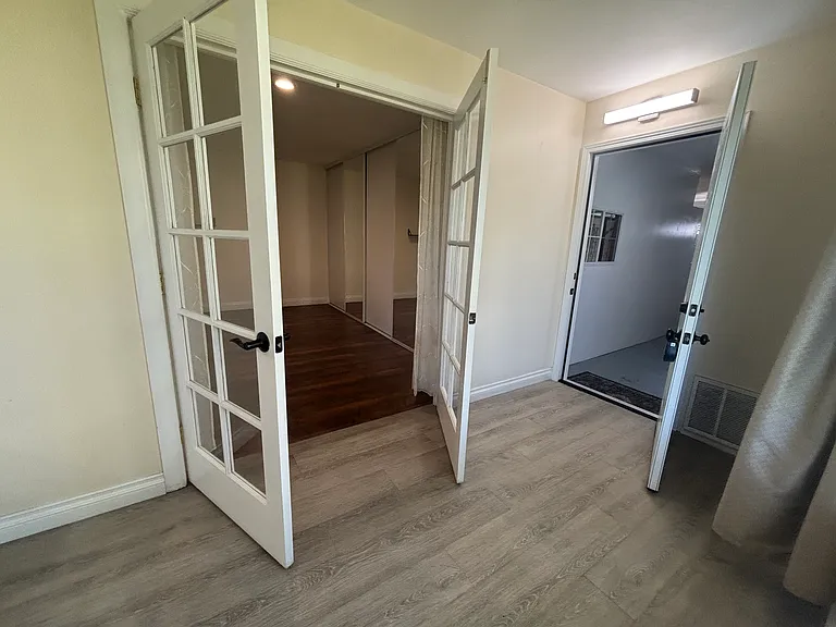 2404 Manzana Way — Photo 8
