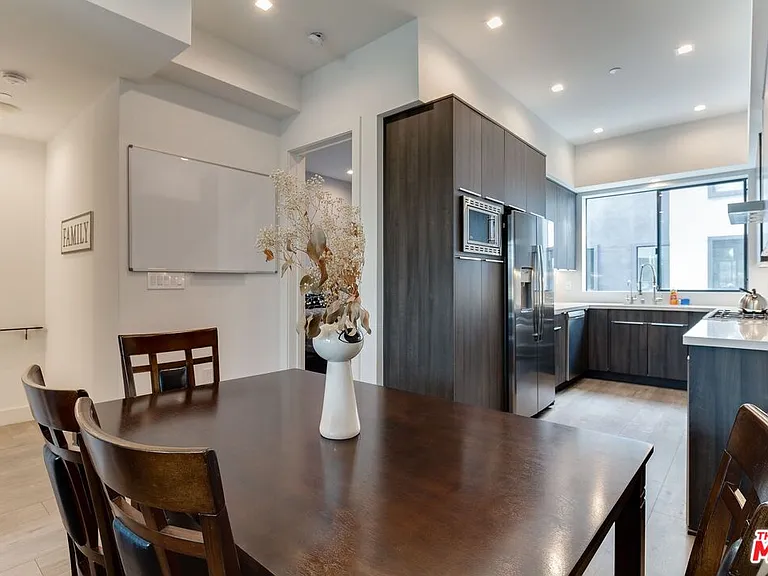 4826 W Pickford — Photo 21