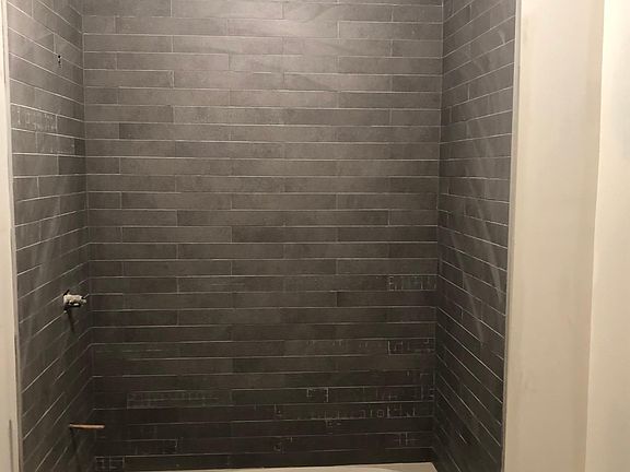 2nd image of 5441 Haverford Ave Floor 2