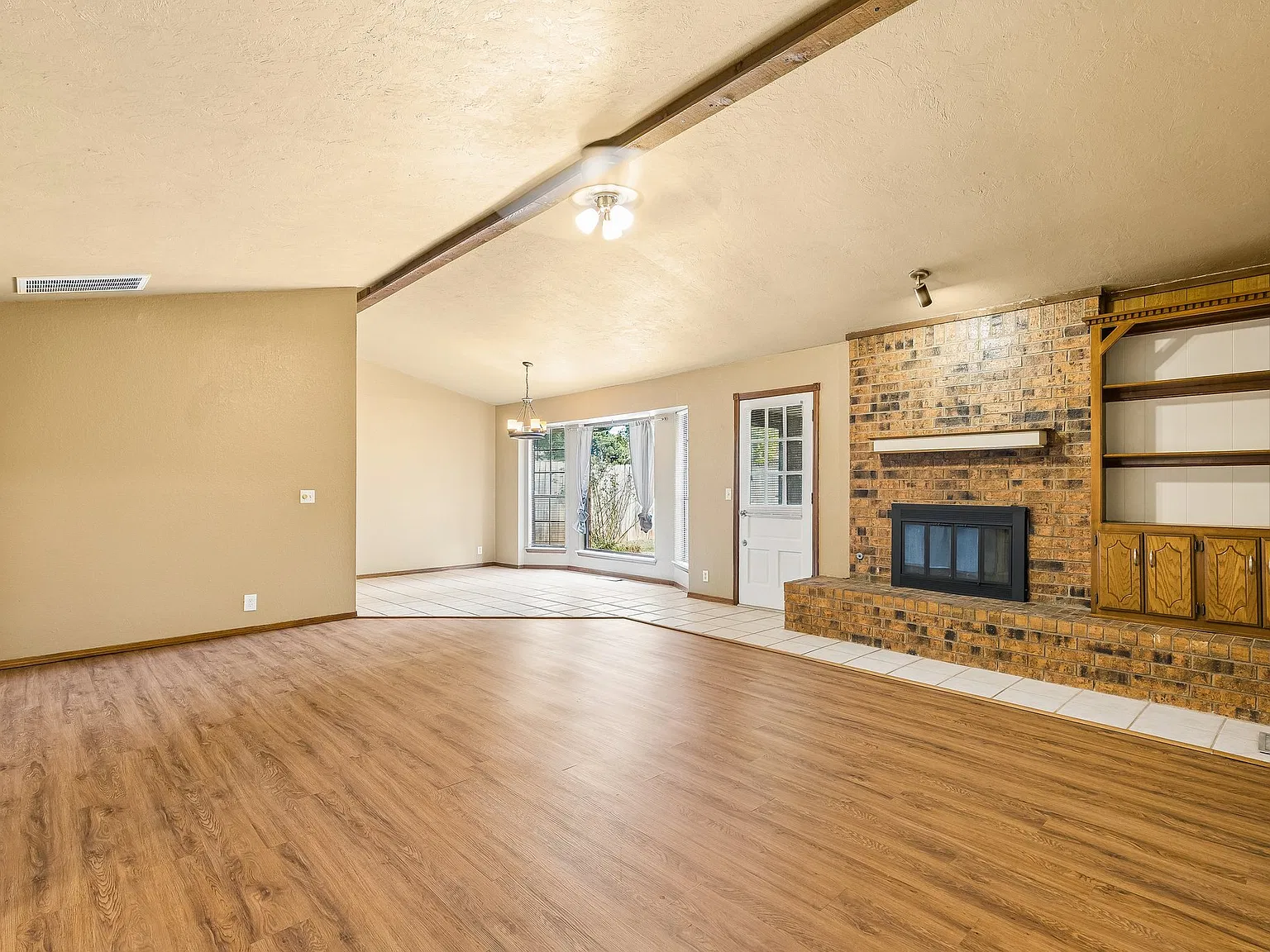 3 bed, 1507 sqft, $1,545 — Photo 2