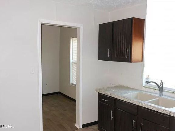 4th image of 5139 Avenue B