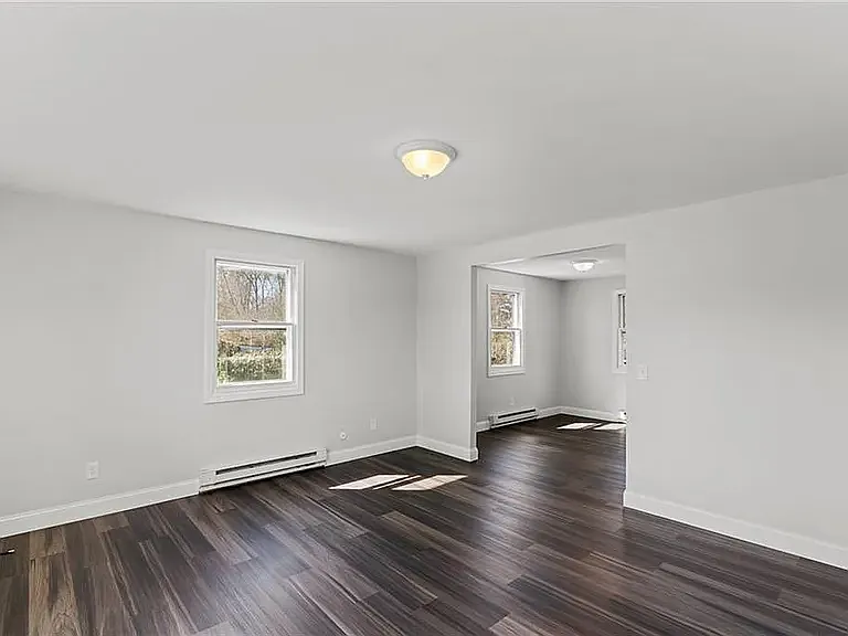 19 Harris St #19 — Photo 6