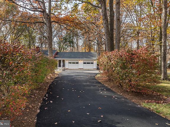 5th image of 6623 Anne Marie Ln