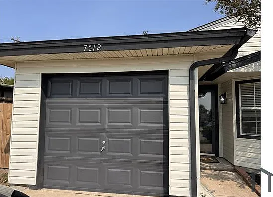 7512 Independence Dr — Photo 2