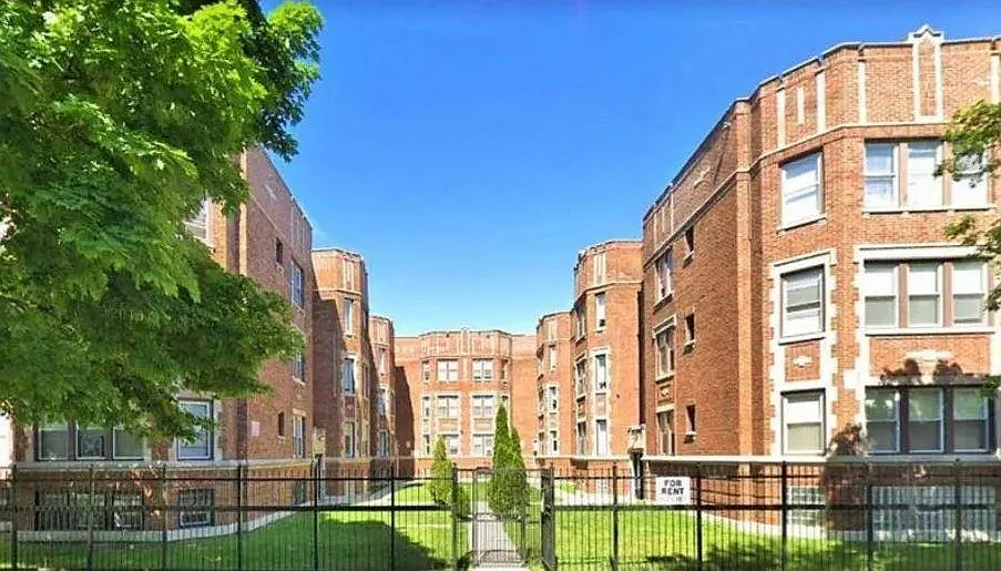 7526-36 S Colfax Ave