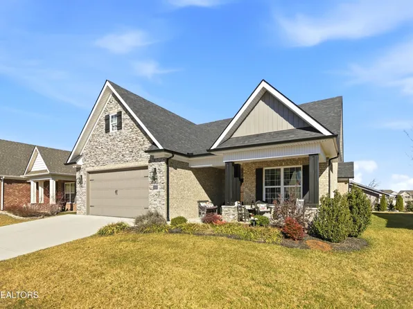 1608 Sugarfield Ln, Knoxville, TN 37932