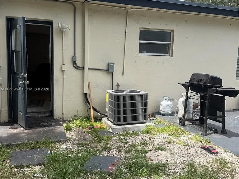 6308 Cleveland St — Photo 21