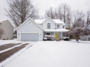 328 Carol Ln, Elyria, OH 44035