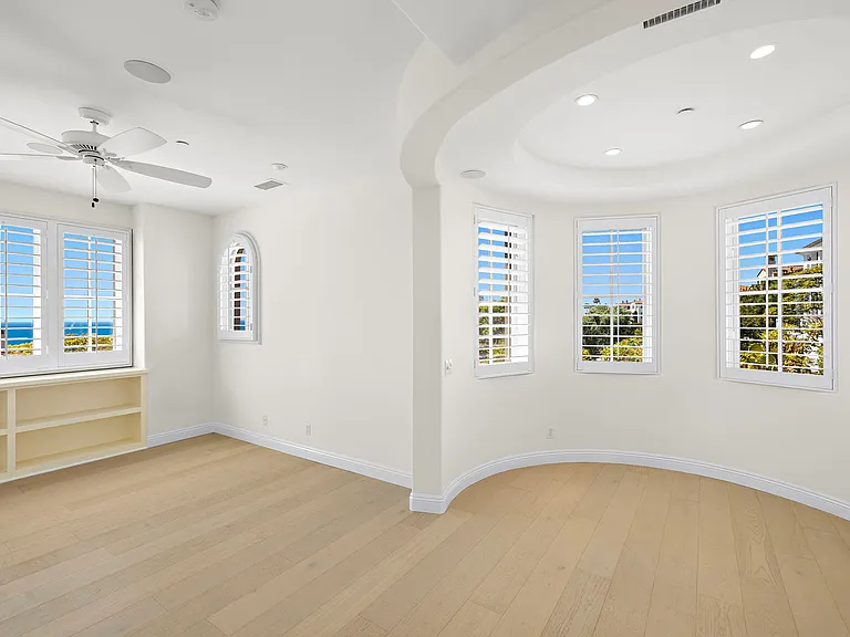 150 Sidney Bay Dr — Photo 22