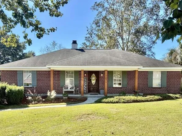 9246 Greenleaf Dr, Spanish Fort, AL 36527