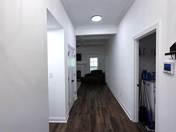 2nd image of 111 Hampton Chase