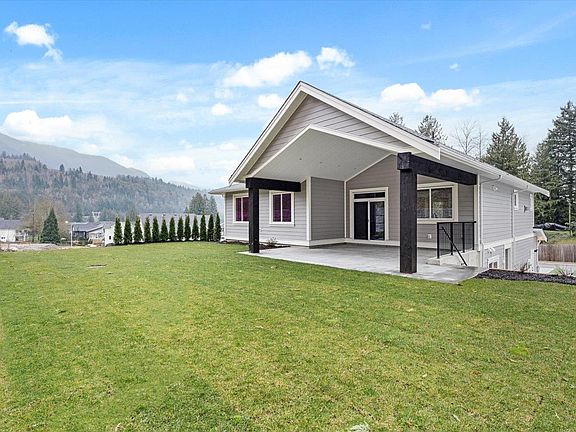 5th image of 52845 Lilac Ln #2