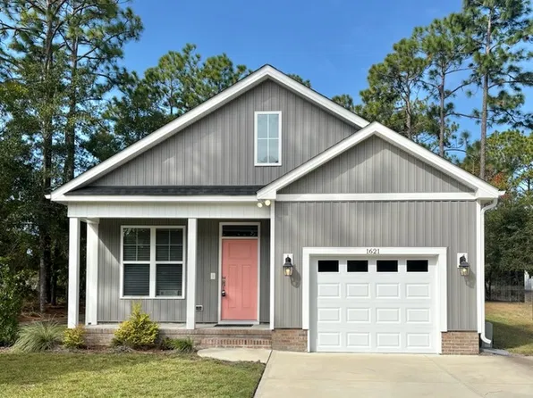 1621 Raeford Rd, Southport, NC 28461