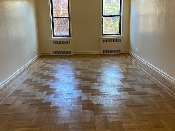 2nd image of 4301 46th St APT 4J