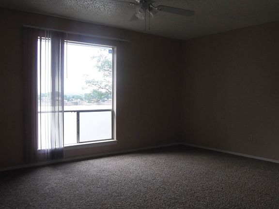4th image of 105 W Doyle St APT 12