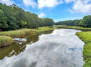 285 Camp Ave, North Kingstown, RI 02852