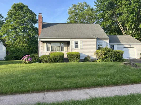 32 Farm Drive, East Hartford, CT 06108