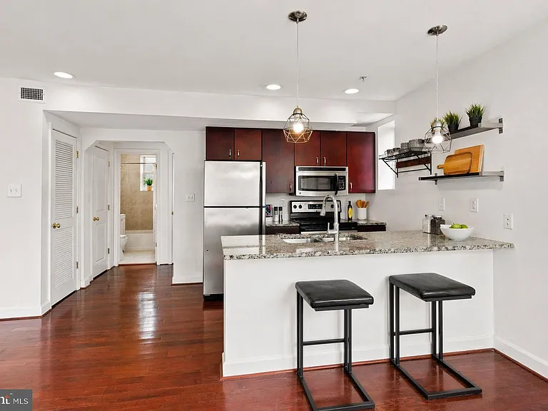 5401 9th St NW #201 — Photo 8