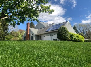 2 Traditional Ln, Loudonville, NY 12211