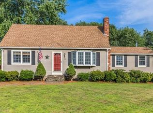 59 Moonlight Dr, Tewksbury, MA 01876