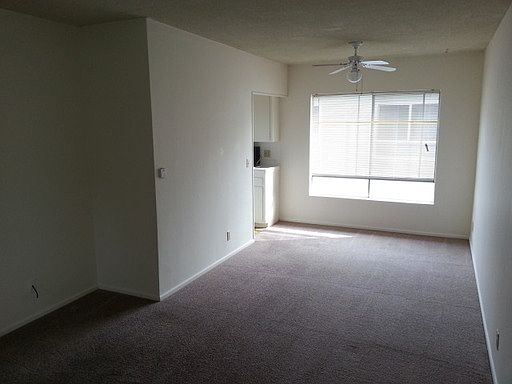 3rd image of 3445 Richland Dr APT 6