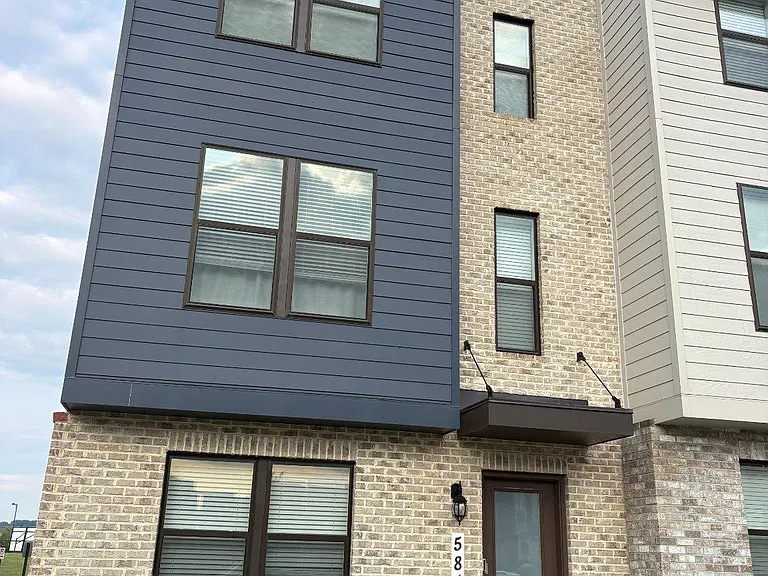 584 Union St — Photo 1