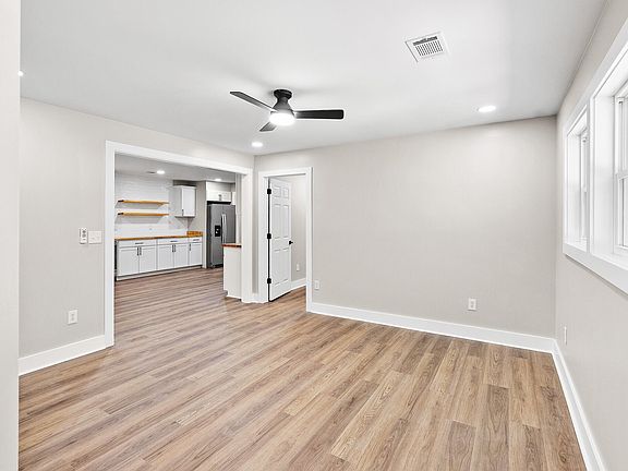 2nd image of 838 Ranch Hill Ln