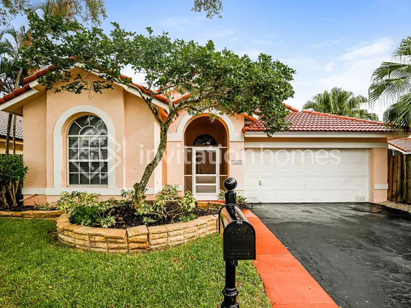 6821 NW 28th Pl, Pompano Beach, FL 33063