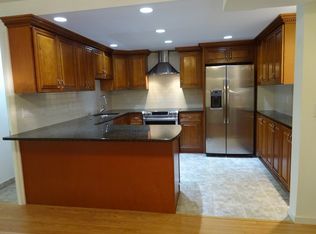521 Piermont Ave APT 212A, River Vale, NJ 07675
