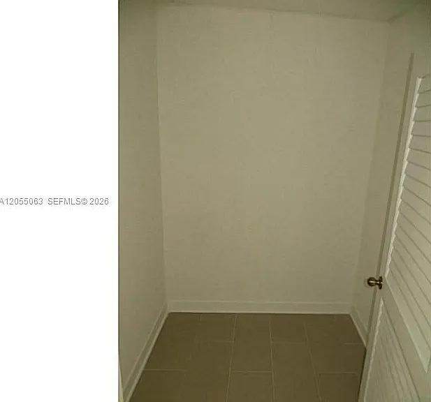 5851 SW 28th St — Photo 22