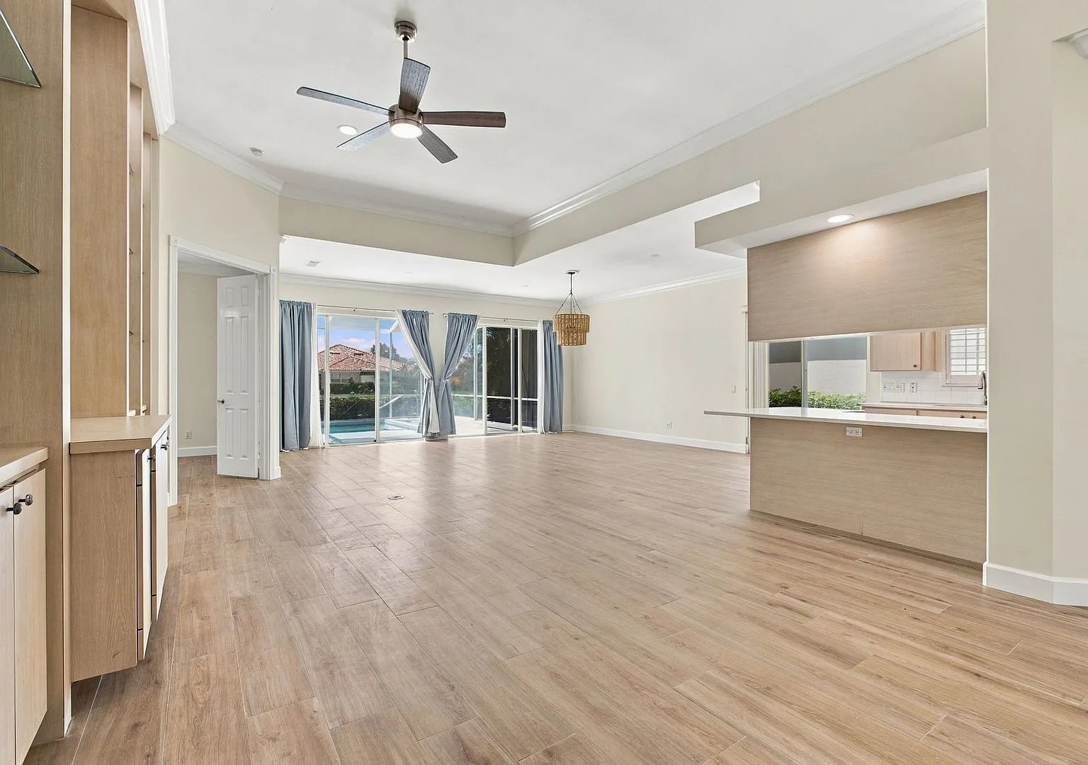 ** Village Walk ** 3 Bed + Den / 2 Bath - Pool - Amazing Amenties! - North Naples - Annual Rental — Photo 4