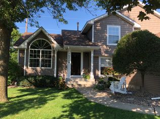 14828 Credit View Dr, Savage, MN 55378