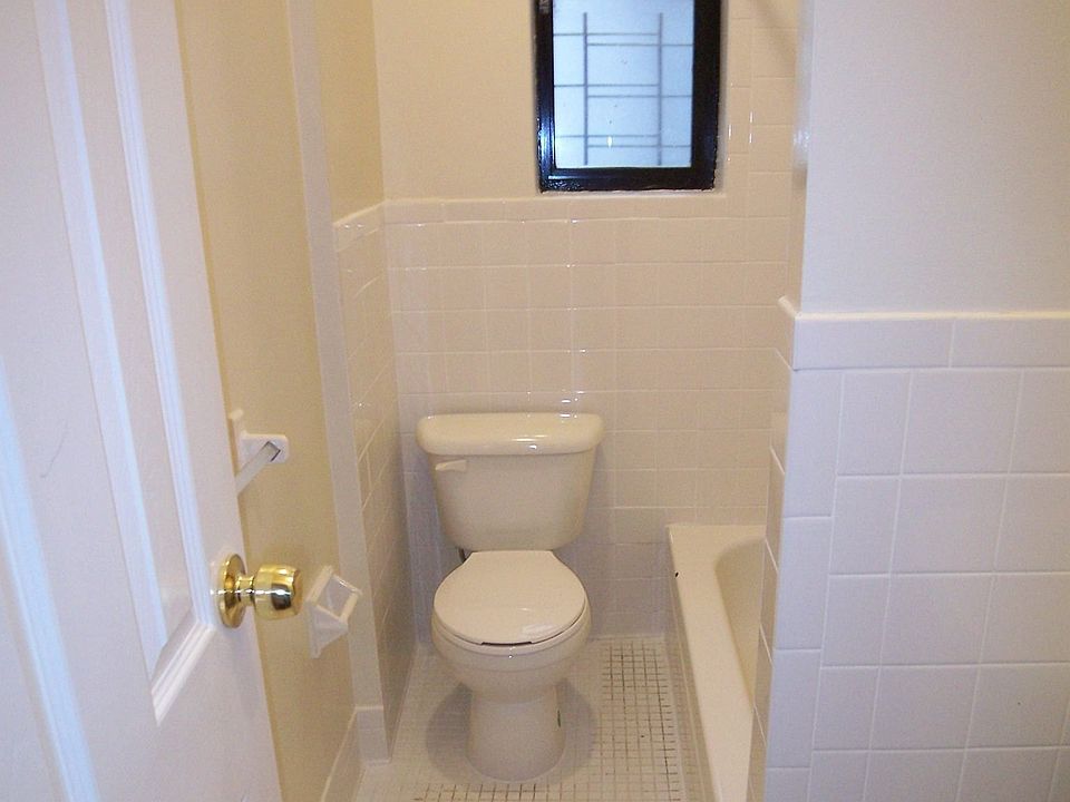 2nd image of 2304 Grand Ave #4H