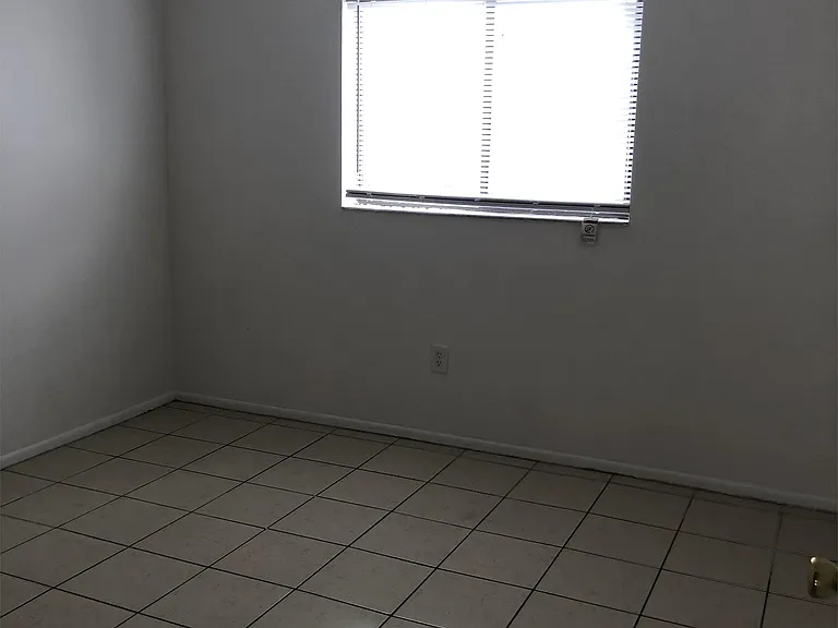 2320 Maple Ave — Photo 7