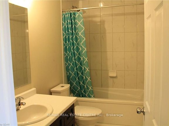 4th image of 22 Ambrous Cres