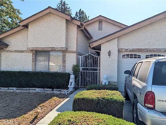 2nd image of 1122 Reggio Pl