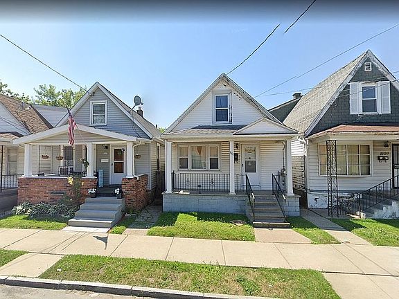 5th image of Pierce Ave