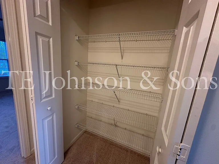 2544 Halle Ann Cir — Photo 9