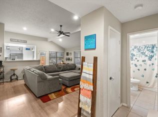 222 Lantana Dr, Arlington, TX 76018