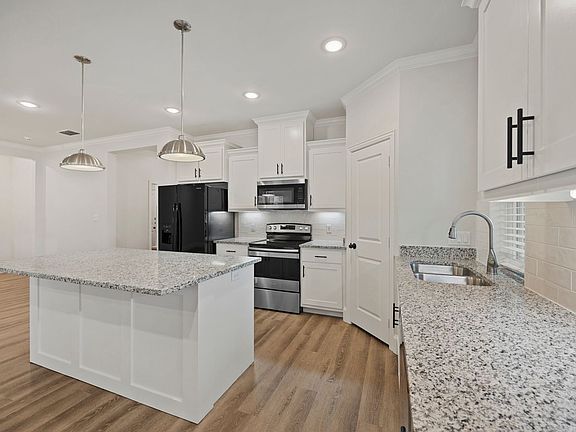 5th image of 17569 County Road 196 Unit 101