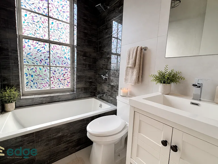 527 Knickerbocker Ave #4L — Photo 5
