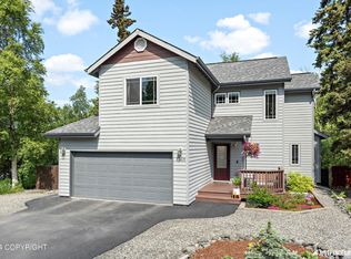 17405 S Juanita Loop, Eagle River, AK 99577