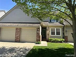 41997 Arrowhead Dr — Photo 3