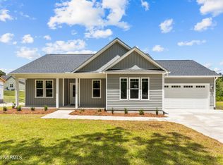 693 Old Church Rd, Swansboro, NC 28584